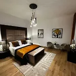 Curato Collection Rome