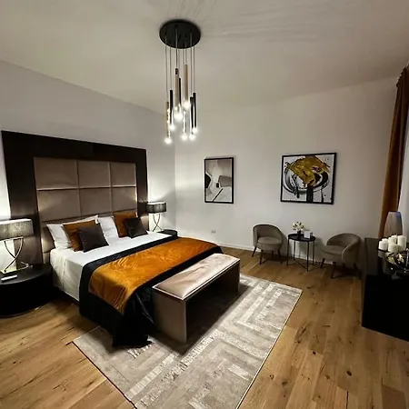 Curato Collection Rome